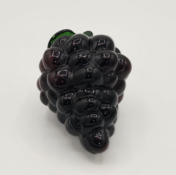 Vintage Art Glass Molded Dark Purple Cluster of Grapes & Green Glass Leaf‎ - Picture 3 of 5
